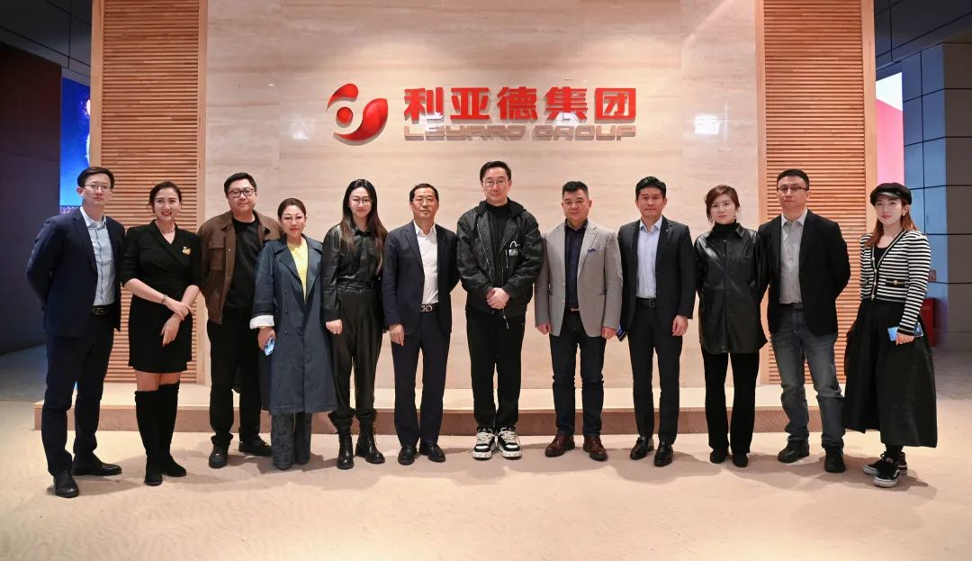 陆川导演到访888电子，，，，，解锁文化+科技融合新路径