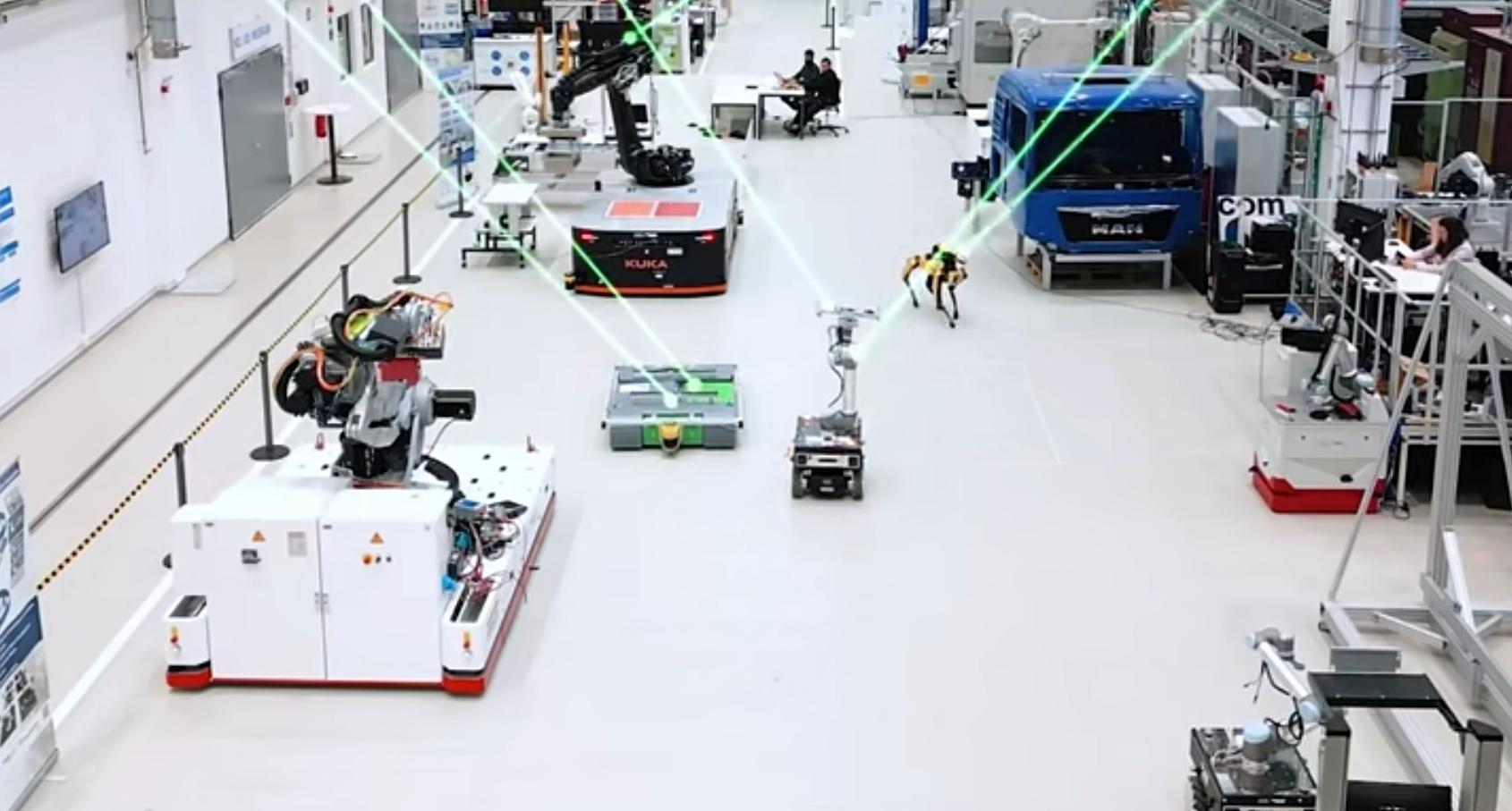 888电子·虚拟动点赋能相助同伴解锁机械人一连空翻